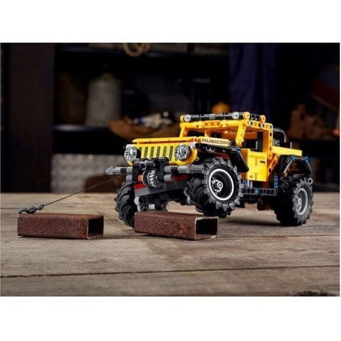 LEGO 42122 Technic Jeep Wrangler 4x4 Toy Car, Off Roader SUV Model Building Set